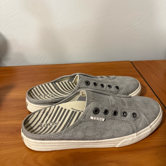 Taos Footwear EZ Soul Slip On Canvas Shoe Grey Mule Comfort‎ Sneaker Casual 9.5 - Picture 3 of 7